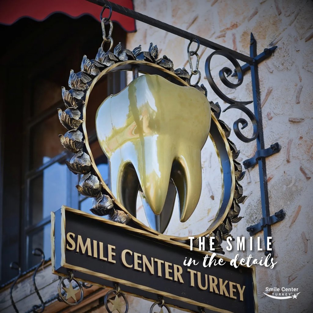 Smile Center Turkey signboard with gold tooth emblem