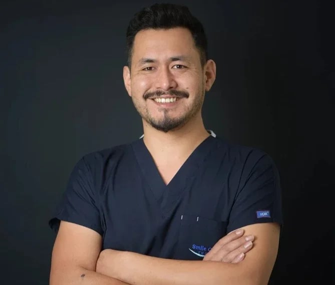 Portrait of Dt. Furkan, dental specialist at Smile Center Turkey