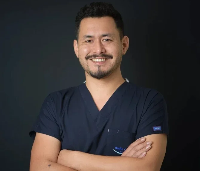 Portrait of Dt. Furkan, dental specialist at Smile Center Turkey