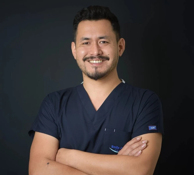 Portrait of Dt. Furkan, dental specialist at Smile Center Turkey
